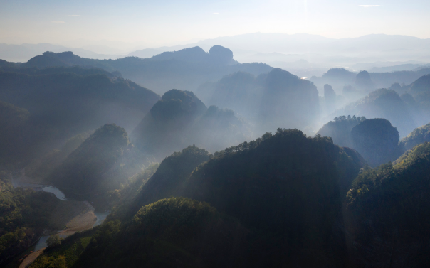 山外山，是什么模樣？